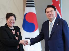 윤석열  대통령, 뉴질랜드 총독 면담... 양국 관광·문화·인적 교류 증진 논의 기사 이미지