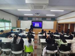 전남교육청, 24일 함평 손불초 첫 수업…74회차 확대 운영 기사 이미지