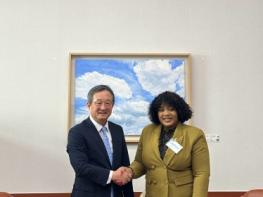 외교부 정병원 차관보, 치코모 짐바브웨 외교부 부장관 면담 기사 이미지