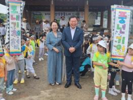 무안군, 무형문화유산 ‘상동 들노래’와 함께하는 모내기 행사 성료 기사 이미지