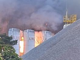 진주시 진성면 산불, 공장 화재서 확산... 1시간 20분 만에 주불 진화 기사 이미지