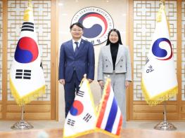 국세청, 한-태국 국내재산 무단반출 차단 위해 해외은닉계좌 정보교환 등 포괄적 세정협력에 뜻모았다 기사 이미지