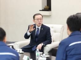 이명구 관세청장, 조선 수출 현장 방문 ··· 미 군함 유지·보수·개조(MRO)와 수출 지원방안 모색 기사 이미지