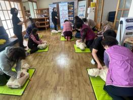 경주시, 어르신 치매예방 위한‘우리마을 예쁜치매쉼터’본격 운영 기사 이미지