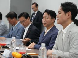 국회의장, 제주 해상풍력 현장 점검… 청정에너지 지원 논의 기사 이미지