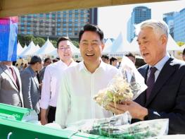 오세훈 시장, 15일 추석맞이 서로장터 개막식 참여 기사 이미지