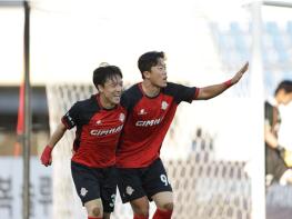 김해FC2008, 충남아산FC와 1-1 무승부… 선제골 지키지 못한 아쉬움 기사 이미지