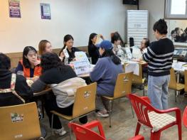 달서구, 소상공인 건강·마음 살피는 ‘고민을 덜고, 건강은 더하고!’ 캠페인 실시 기사 이미지